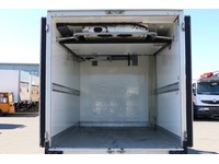DOLD2821_2900547 vehicle image
