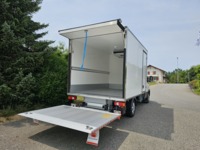 Kall37_2830882 vehicle image