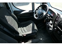 DOLD2821_2900547 vehicle image