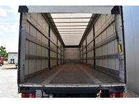 TOC1273_2957923 vehicle image