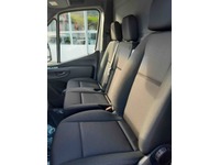 ALTH1974_2765680 vehicle image