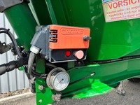 MAN126_2700211 vehicle image