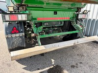 MAN126_2700211 vehicle image