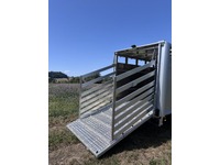HUTT218_3009102 vehicle image