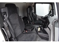 TOC1273_2865064 vehicle image