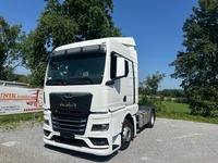 UNIK8334_2690502 vehicle image