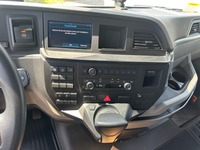 UNIK8334_2690502 vehicle image