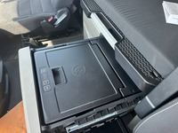 UNIK8334_2690502 vehicle image