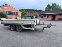 MBTR124_2653072 vehicle image