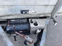 MBTR124_2653072 vehicle image