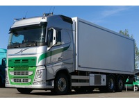 DOLD2821_2885961 vehicle image