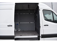 TOC1273_2783611 vehicle image