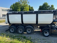 KOBE10393_2766275 vehicle image