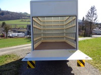 GEHR175_2851634 vehicle image