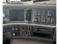 SAUR7607_2765690 vehicle image