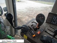 FUER278_2941053 vehicle image
