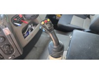 THOM6454_2777835 vehicle image