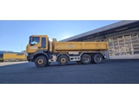 THOM6454_2777835 vehicle image