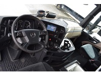 TOC1273_2705444 vehicle image