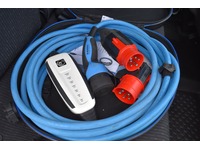 TOC1273_3037713 vehicle image