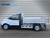 Anne38_2776298 vehicle image