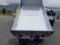 ALTH1974_2744349 vehicle image