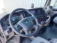MAN126_2985962 vehicle image