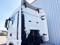 MAN126_2985962 vehicle image