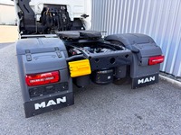 MAN126_2985962 vehicle image