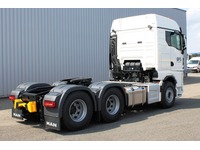 BFS260_2453096 vehicle image