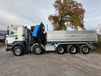 UNIK8334_2747037 vehicle image