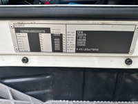 UNIK8334_2747037 vehicle image