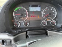 ZELJ895_2885008 vehicle image