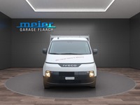 FLAA9869_2687424 vehicle image