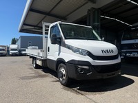 NAEF243_2930431 vehicle image