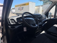 NAEF243_2930431 vehicle image