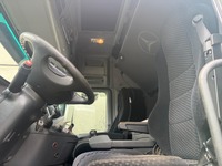 TOLA8240_2683291 vehicle image