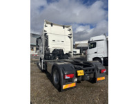 PEMA569_2601695 vehicle image