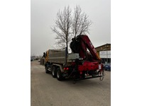 0573025 vehicle image