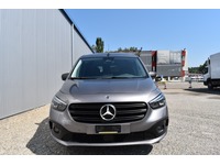 TOC1273_2688097 vehicle image