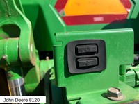 FUER278_2941261 vehicle image