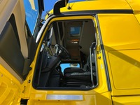 UNIK8334_2704055 vehicle image