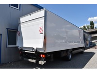 TOC1273_2981313 vehicle image