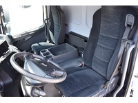 TOC1273_2981313 vehicle image