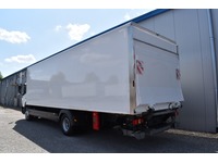 TOC1273_2981313 vehicle image