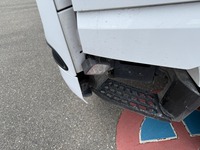 0411025 vehicle image