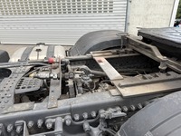 0411025 vehicle image