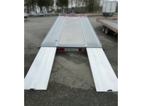 HRB7528_2818665 vehicle image