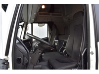 TOC1273_2766270 vehicle image