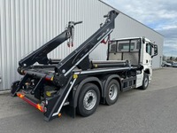 BFS260_2854706 vehicle image